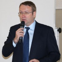 Чешев Андрей Анатольевич – заместитель исполнительного директора Фонда имени В.И. Вернадского